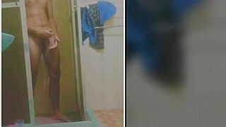 um pequeno compilado meu tomando banho e se masturbando até gozar muito