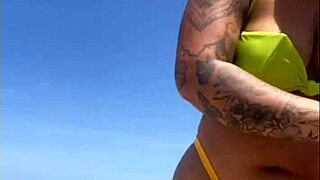 hoje eu tô afim de mamar vários na praia!