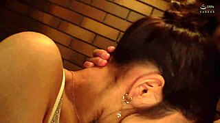 【Super Cute Dialect Girl With Killer Body】Pushed To Pussy-Soaking Bitch In Toilet!