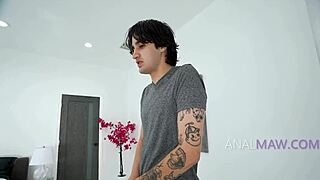 mature wife offers tight ass for horny relief