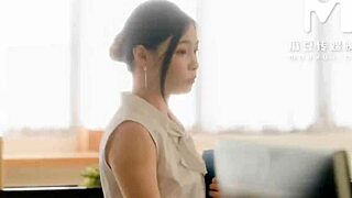 Naughty Asian Teacher Swallows Cum in Cash-For-Sex Threesome Ride