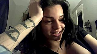 hey girl, show those big sexy tits now?