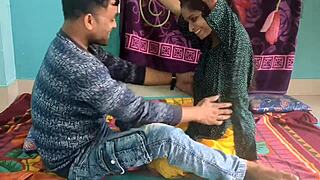 Desi boyfriend fucks hot girlfriends together muff diving anal