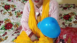 Desi maid gives dirty talk blowjob first time fuck