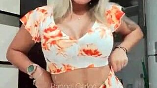 morena's big pussy lips tease homemade latina style