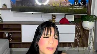 beautiful latina babe toys her big ass with dildos cutie style