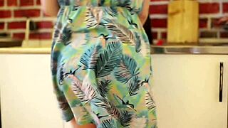 sexy amateur couple fucks doggystyle closeup homemade