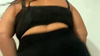 Sigilosa BBW Dances Oiled Ass in Fishnets Backstage