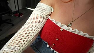 nia bleu tempts with wet pussy begging for deep missionary