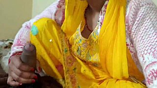 Desi maid gives dirty talk blowjob first time fuck