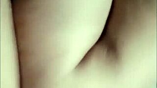 tante sange craves indonesian cock while hubby's at work