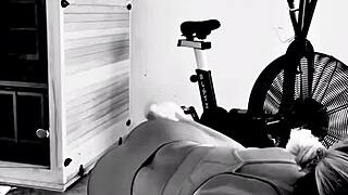 creeper ass workout gets super steamy