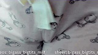 wanna see this milf finger her wet pussy to cum?