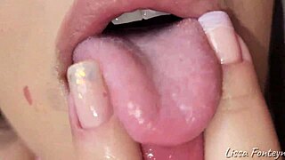 jerk off hard to my feet and fat ass joi