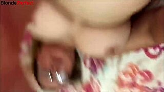 coroa soaks her pussy masturbating hard with toy alone