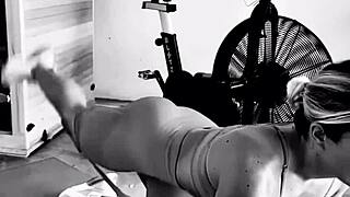 creeper ass workout gets super steamy