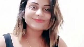 Naughty Indian babe dances with big tits shaking seductively