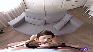 Isabella De Laa Orgasms Explode From Foot Massage Tease