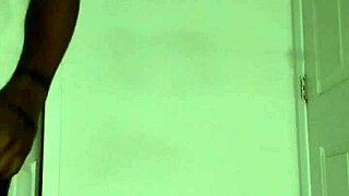 Relaxing With Banana Stretches And Thankful Thoughts During Holiday Feasts