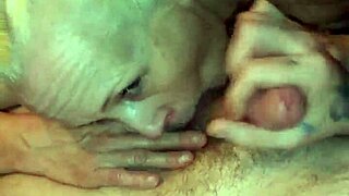 Big ass milf stepmom deepthroats cock, licks balls, shows tits 😍🔥