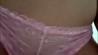 Latina Amateur Masturbates Intensely in New Lingerie