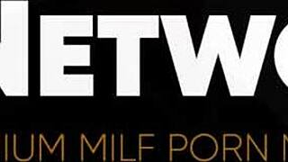 rocket meets hot blonde cherry for interview but ends up fucking her hard 😏💦