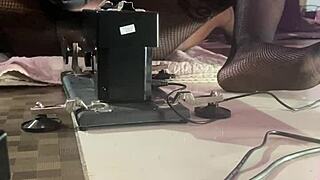 i'm the black pussy pornstar riding this sex machine so smooth operator