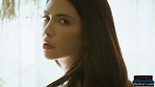 Big ass hairy pussy teen babe Jane Wilde strips naked Playboy