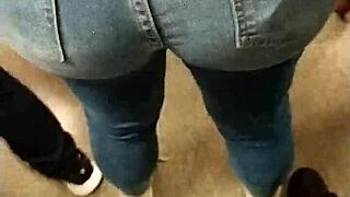 Curvy Ass Metro Spy Cam