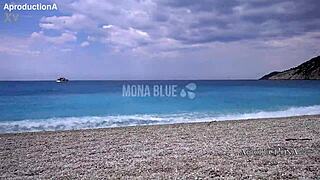 Hey, check Mona Blue on the beach!