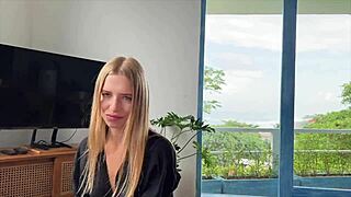 dad's hot new girlfriend drops to her knees for my quick blowjob outdoors