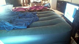 Curvy ebony hood milfs flaunt real amateur ghetto curves