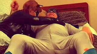 Granny catwoman deepthroats batman in corset fishnet cosplay suckfest