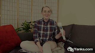 Hey check out Honey Summer Lynn Somers squirting in hd solo fun