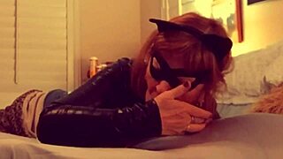 Granny catwoman deepthroats batman in corset fishnet cosplay suckfest