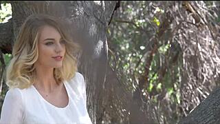 blake eden fingers shaved pussy on bed