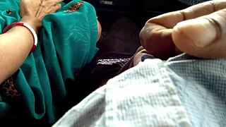 Sexy babe gets hardcore fucked in car by highway 😈🍆💦