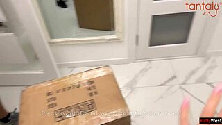 i called courier to double penetrate my new fuck doll