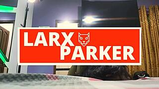 Chupa mi concha en doggystyle, me encanta tanto que gimo fuerte!