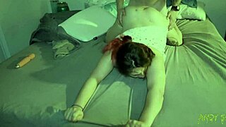 Persian beauty shakes wildly in orgasmic bliss 😍