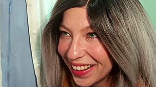 gf shares clothes with her mom leading to wild fucks