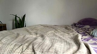 nerdy goth girl masturbates dripping wet with huge vibrator peeing solo