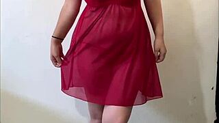 Strip Tease Oiled Big Natural Tits for BF Sans Husband