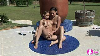 viv thomas hd wet bikini babes tribbing outdoors passionately