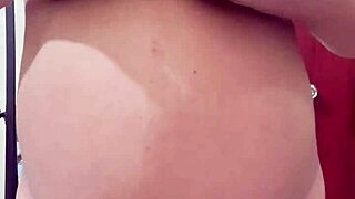 pregnant arab milf strips teases hairy pussy webcam