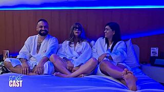 casting milf with huge clit gets fucked doggystyle deep