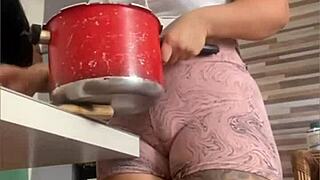 whoa bbw flashing her swollen pussy ever 😱🤯🤤