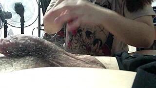 Horny Filipina Girlfriend Delivers Awesome Homemade Blowjob