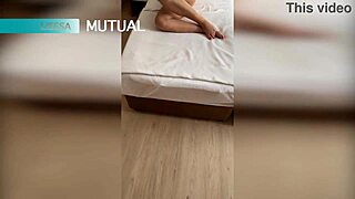 blonde babe lisssa mutual toy wank cumshot