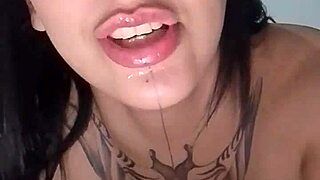 Biamorenamg's Huge Shaved Pussy Lips Squirt Wildly!